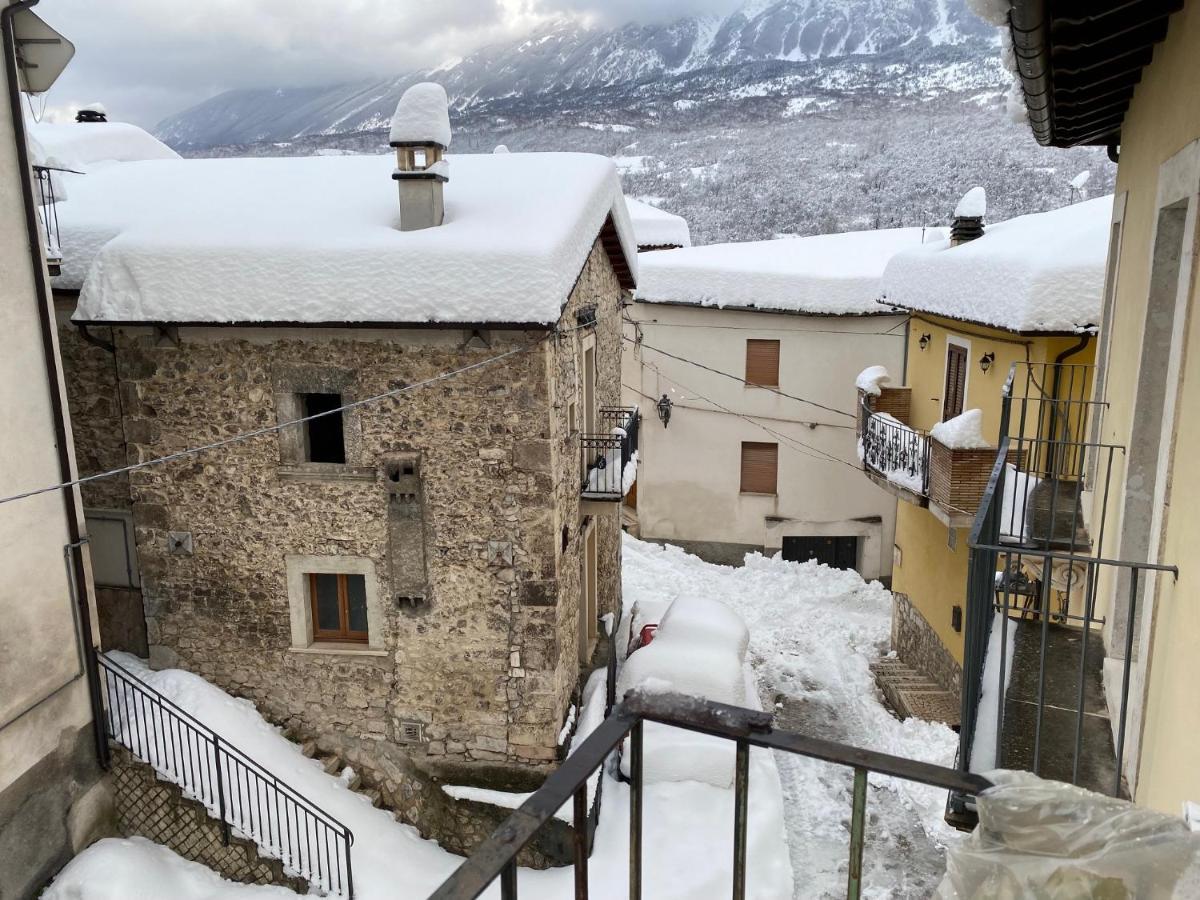 La Casetta Della Nonna 卡拉马尼科泰尔梅 外观 照片