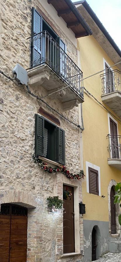 La Casetta Della Nonna 卡拉马尼科泰尔梅 外观 照片