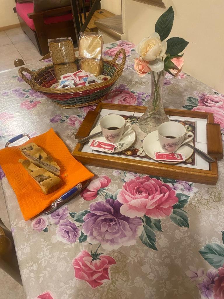 La Casetta Della Nonna 卡拉马尼科泰尔梅 外观 照片